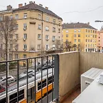Buda - Comfy - Easy Sleep Apartament *