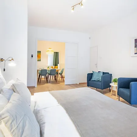 Buda - Comfy - Easy Sleep Apartament