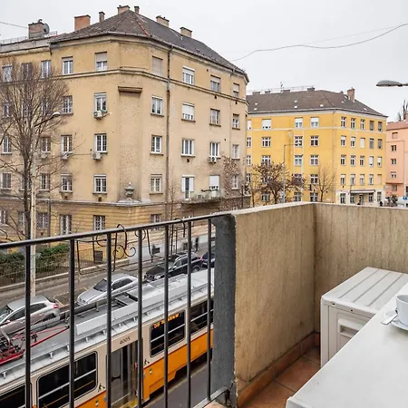 Buda - Comfy - Easy Sleep Apartmán *